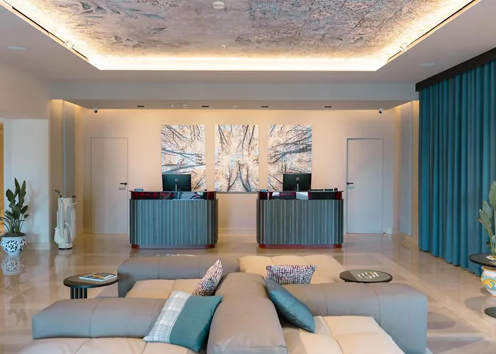 Picciolo Etna Golf & Spa, Curio Collection By Hilton فندق