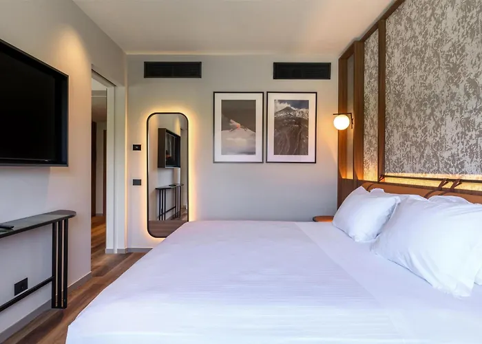 Picciolo Etna Golf & Spa, Curio Collection By Hilton فندق